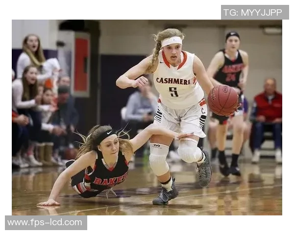 聚焦黑人足球巨星赛场风采展现拼搏精神与无限激情魅力 聚焦黑人足球巨星赛场风采展现拼搏精神与无限激情魅力