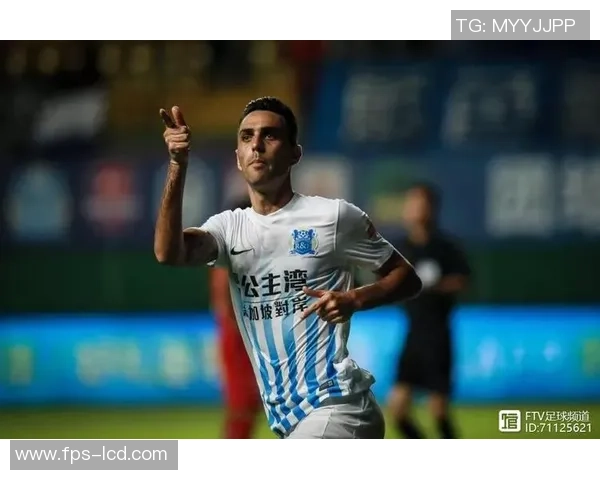 足球巨星魅力之音激燃心跳谱写荣耀篇章 足球巨星魅力之音激燃心跳谱写荣耀篇章